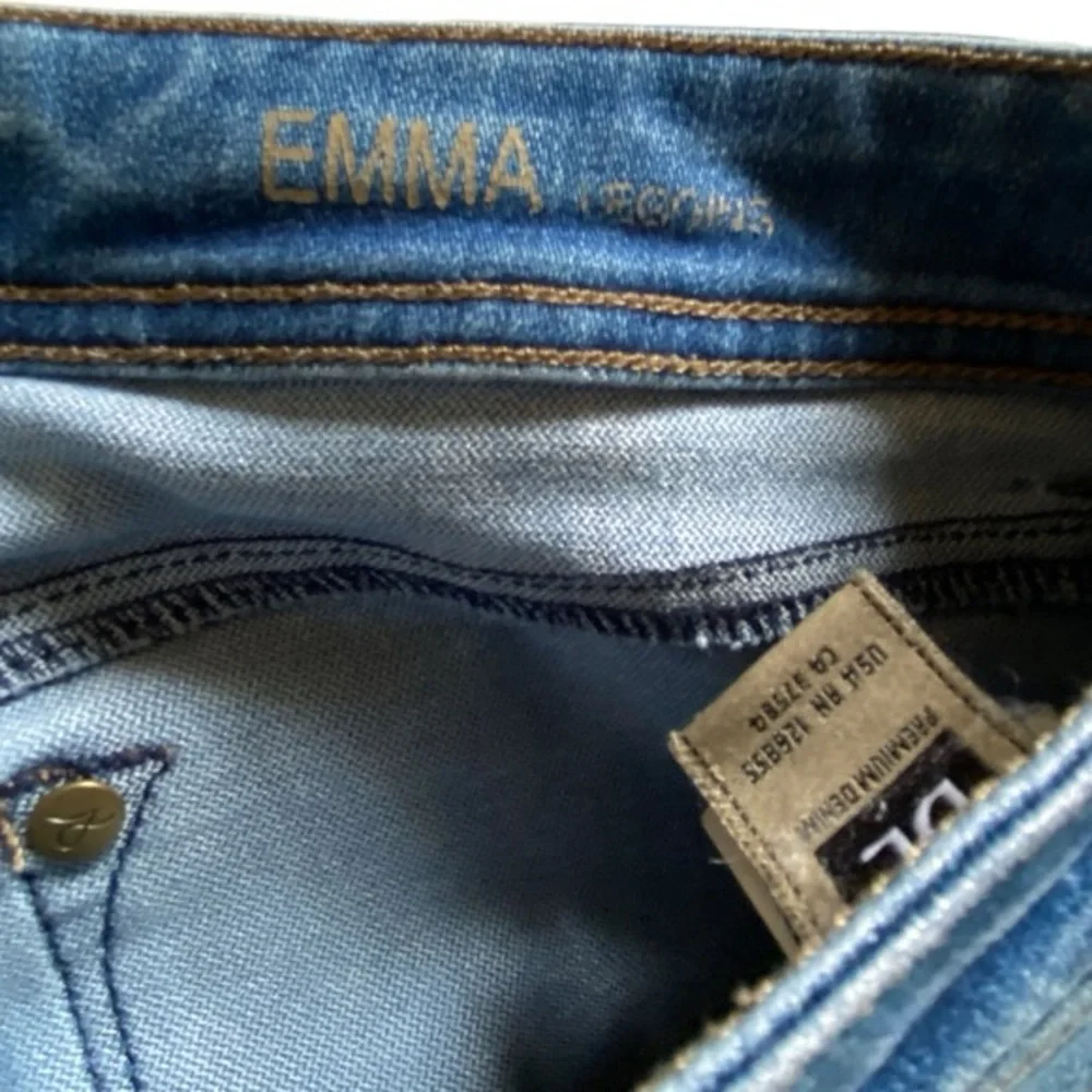 DL 1961 Emma Legging Jeans in Dyer - Picture 6 of 8